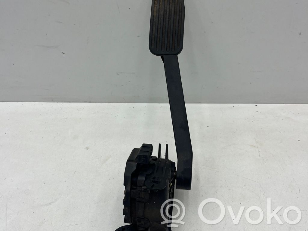 Volvo S80 Kaasupoljin 