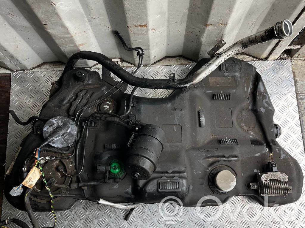 Volvo V60 Kraftstofftank 