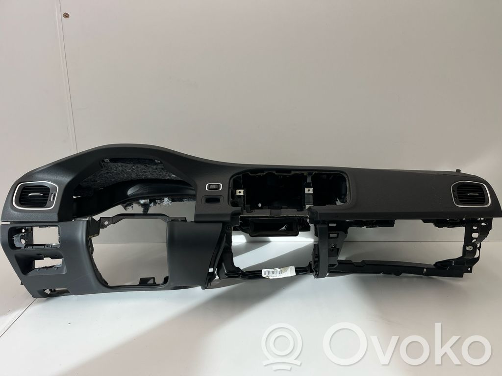 Volvo V60 Panelė 