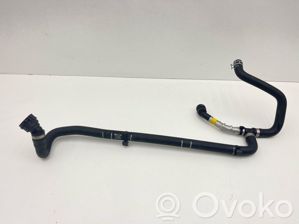 Volvo V60 Moottorin vesijäähdytyksen putki/letku 