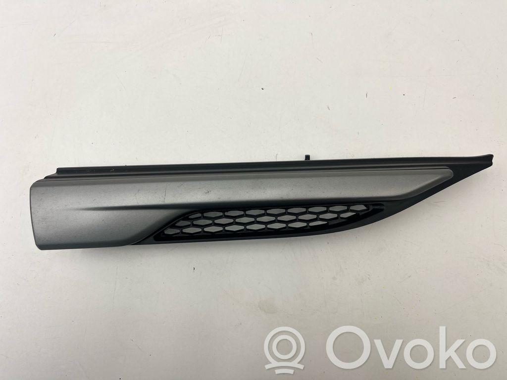 Land Rover Evoque I Grotelės sparne 