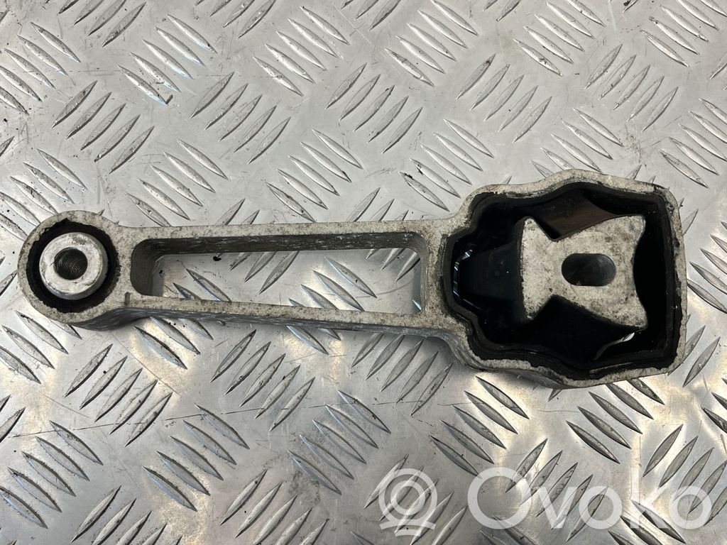Volvo V60 Engine mount bracket 