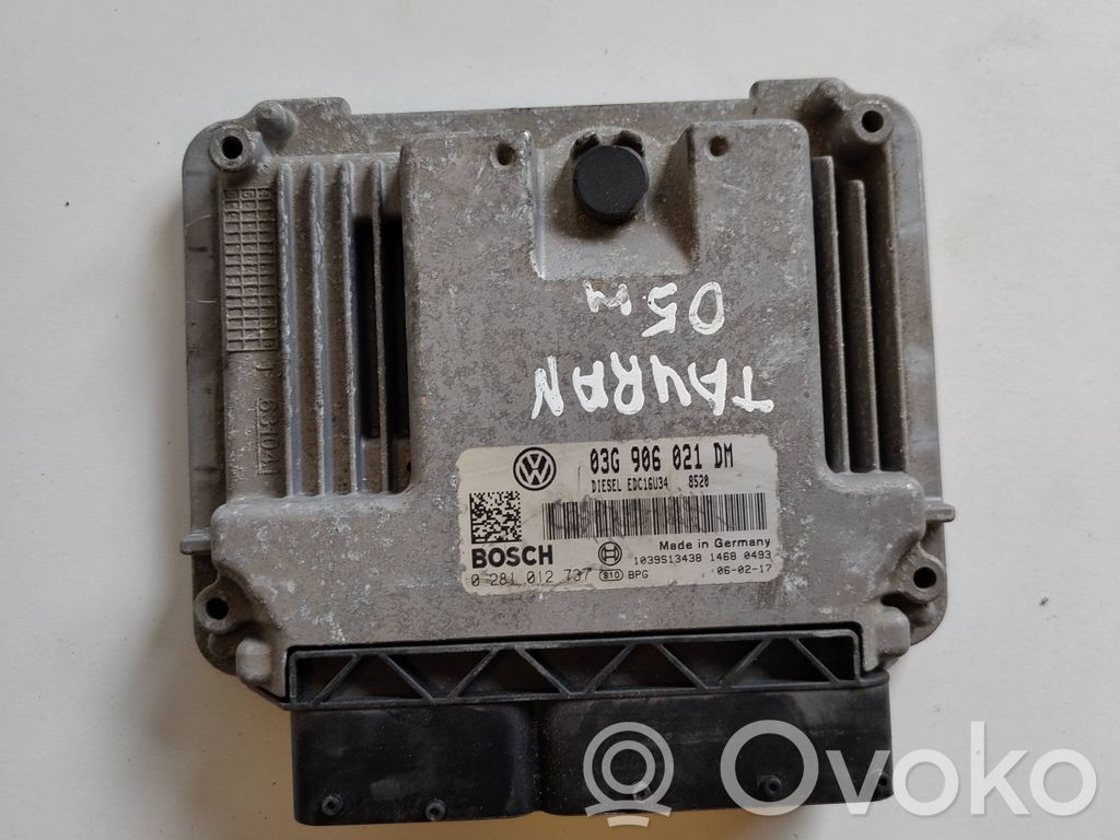 Volkswagen Touran I Variklio valdymo blokas 