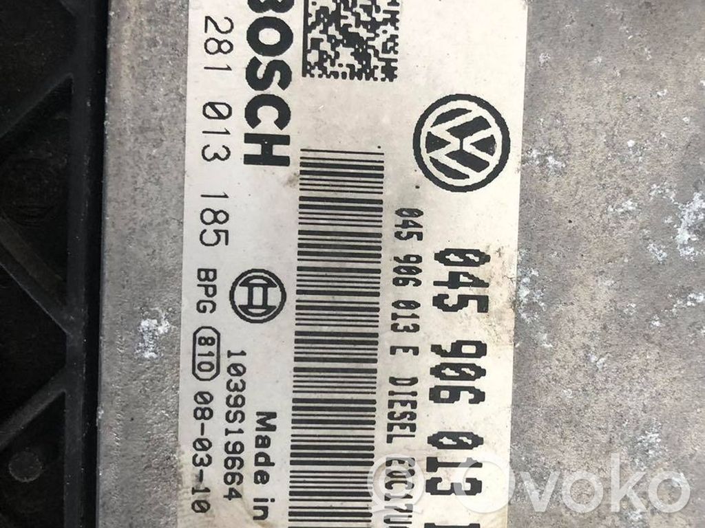 Skoda Fabia Mk2 (5J) Variklio valdymo blokas 