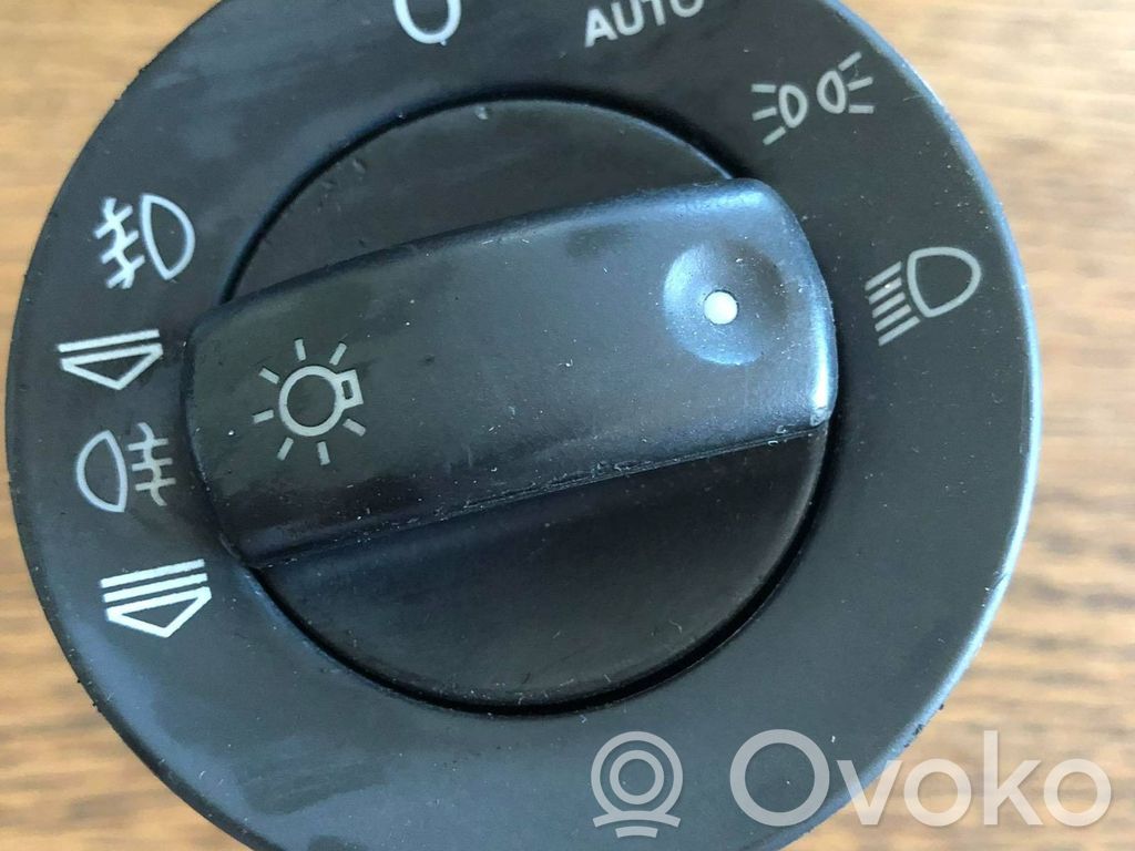 Audi A4 S4 B7 8E 8H Lichtschalter 