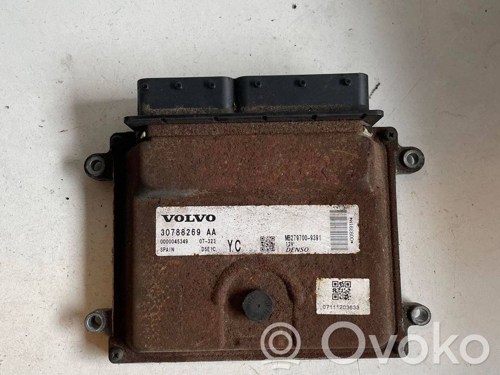 Volvo XC70 Engine control unit/module 