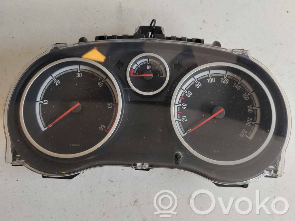 Opel Corsa D Geschwindigkeitsmesser Cockpit 