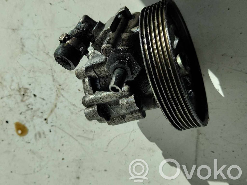 Citroen C5 Power steering pump 