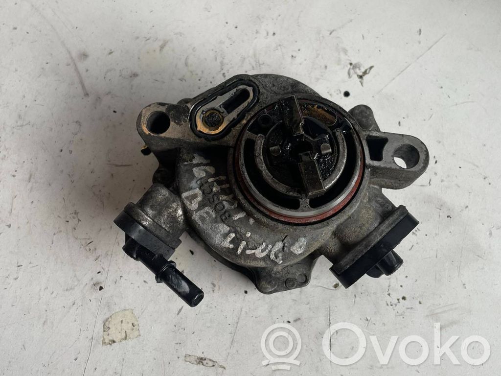 Peugeot 508 Vacuum pump 