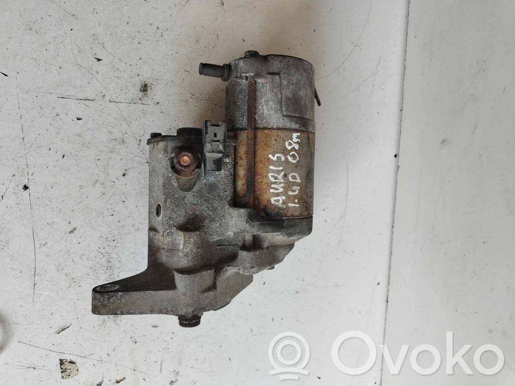 Toyota Yaris Starter motor 