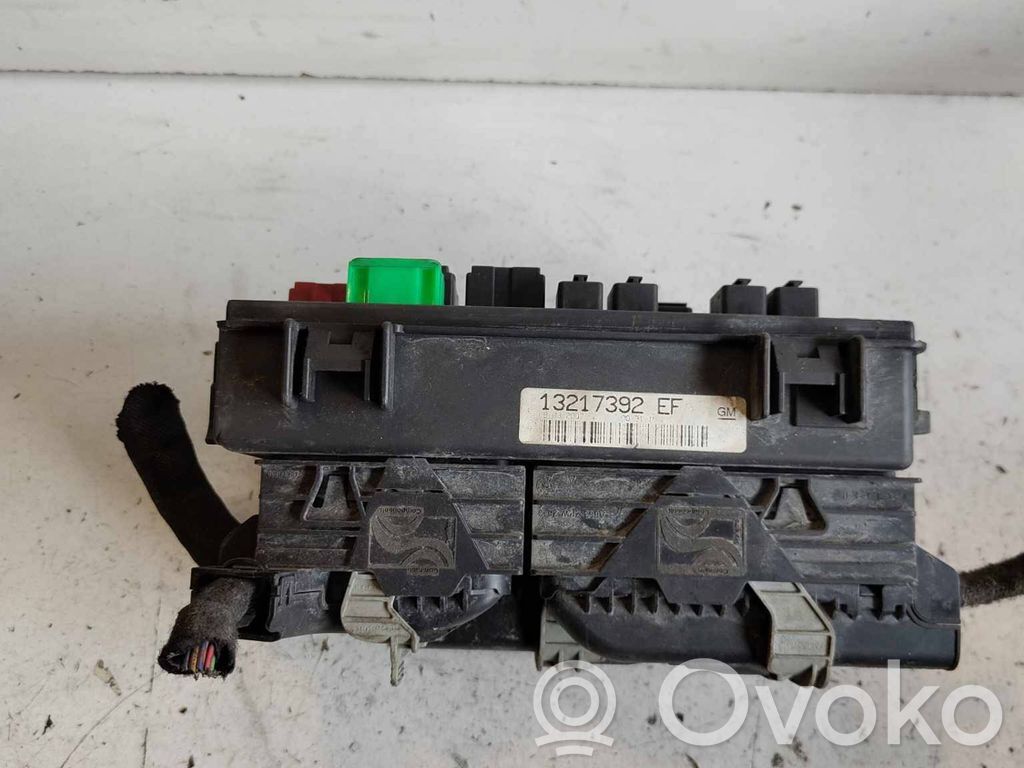 Opel Corsa D Juego de caja de fusibles 