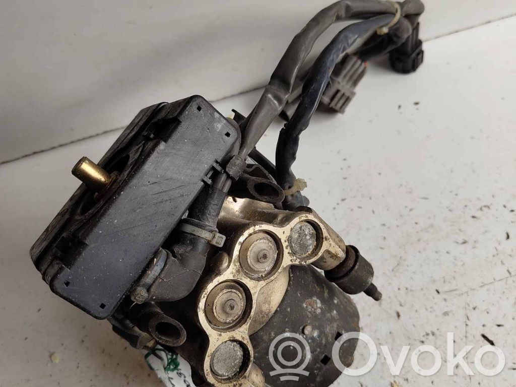 Nissan Maxima Bomba de ABS 