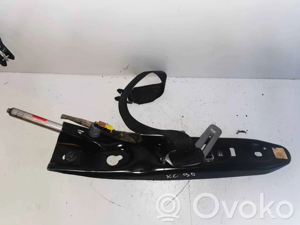 Volvo XC90 Cinturón delantero 