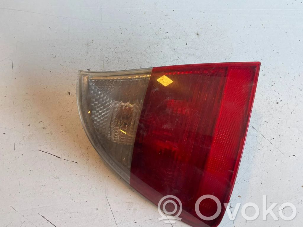 BMW 3 E46 Galinis žibintas kėbule 