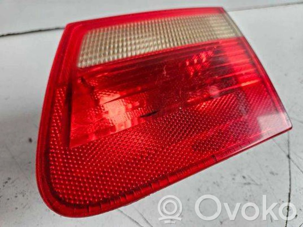 BMW 3 E46 Tailgate rear/tail lights 