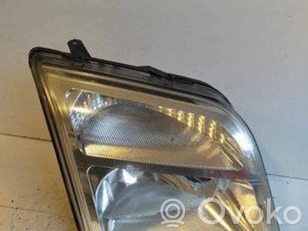 Ford Connect Priekšējais lukturis 