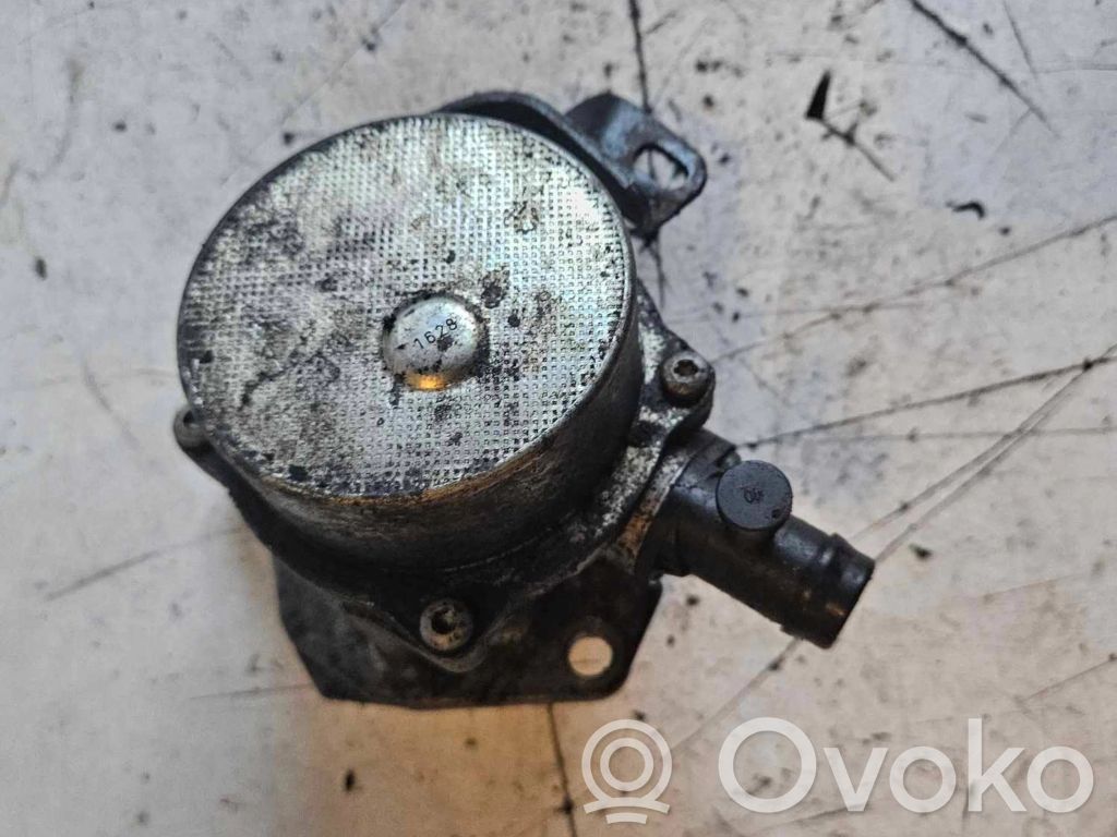 Nissan Qashqai Alipainepumppu 