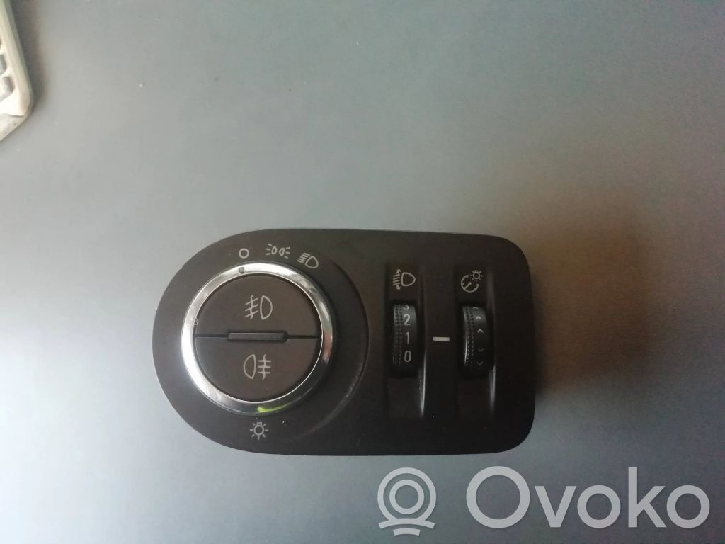 Opel Meriva B Przełącznik świateł 