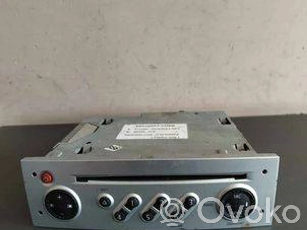 Renault Clio III Radio/CD/DVD/GPS head unit 