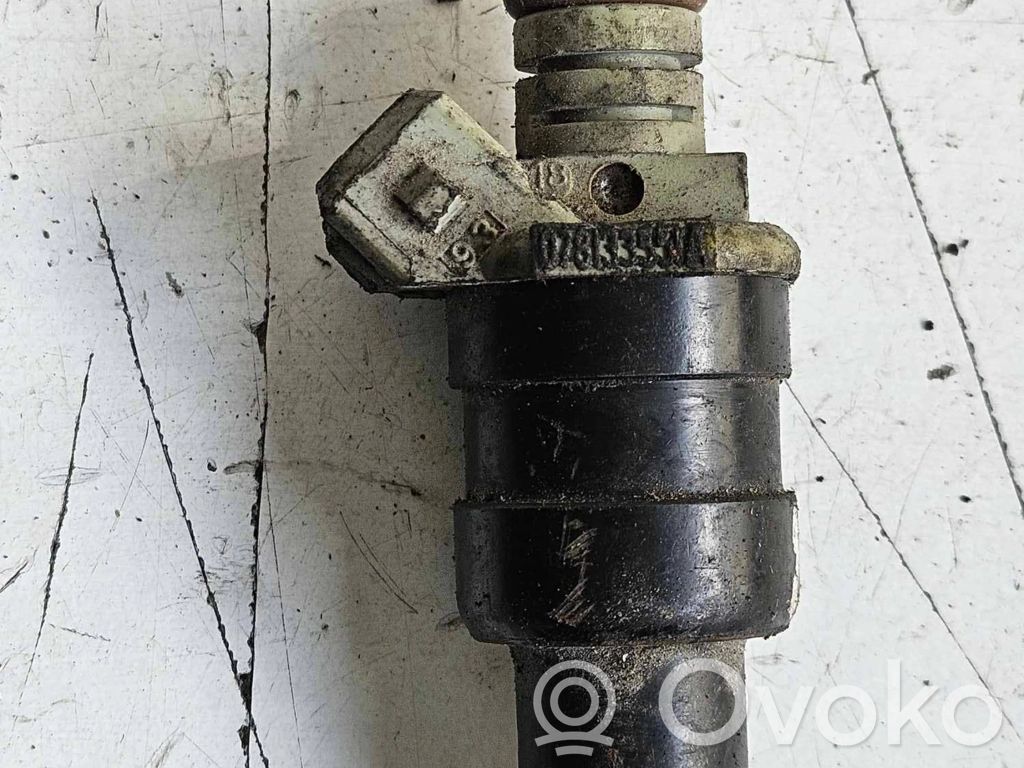 Audi 80 90 S2 B4 Inyector de combustible 