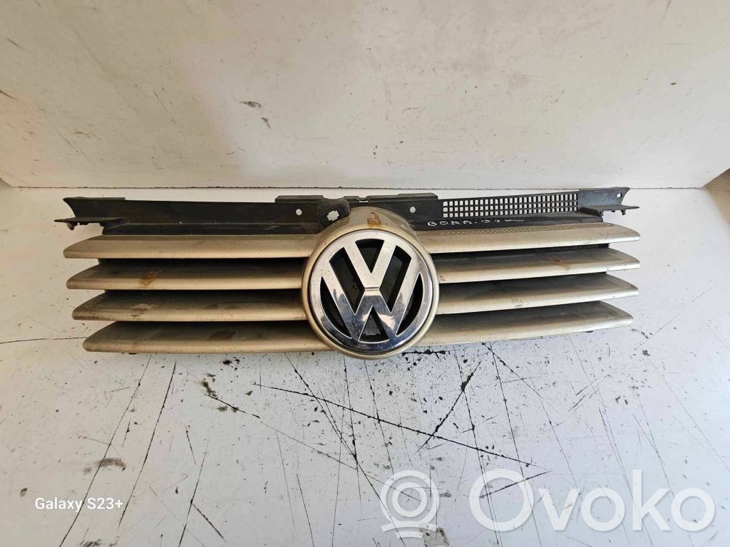 Volkswagen Bora Etusäleikkö 
