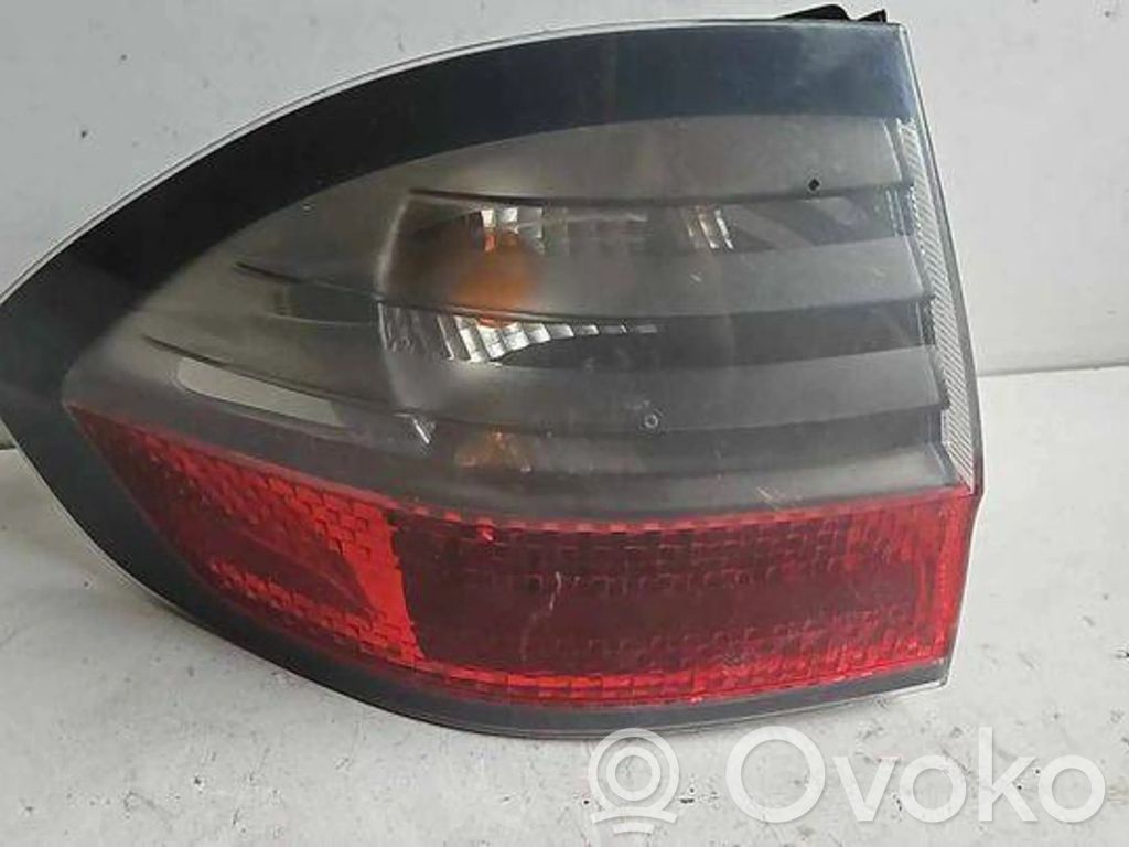 Ford S-MAX Rear/tail lights 