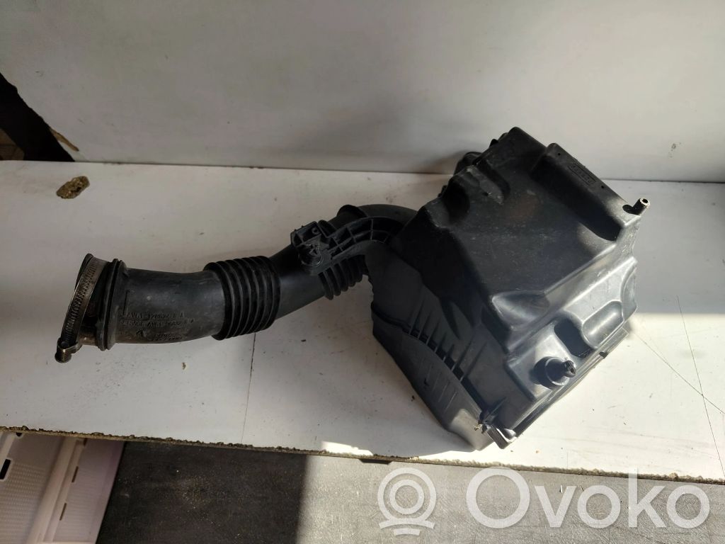 Ford C-MAX II Air filter box 