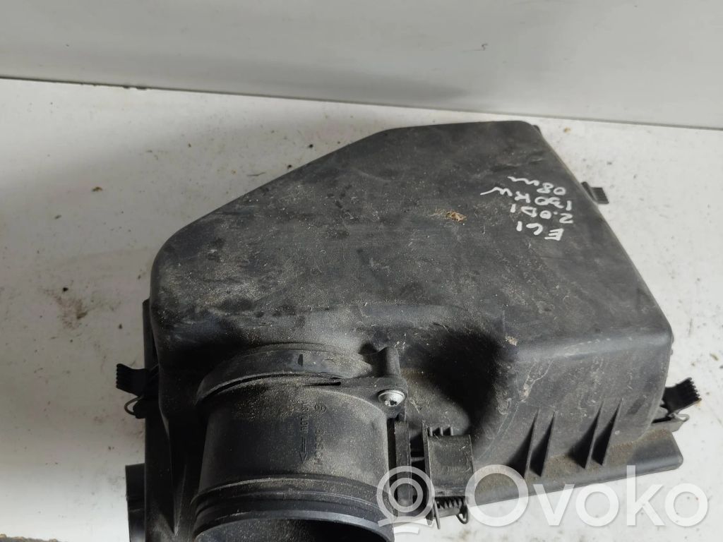 BMW 5 E60 E61 Air filter box 