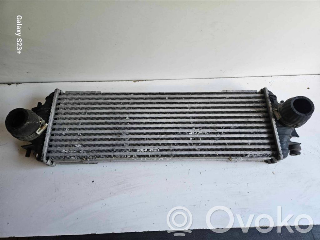 Opel Vivaro Interkūlerio radiatorius 