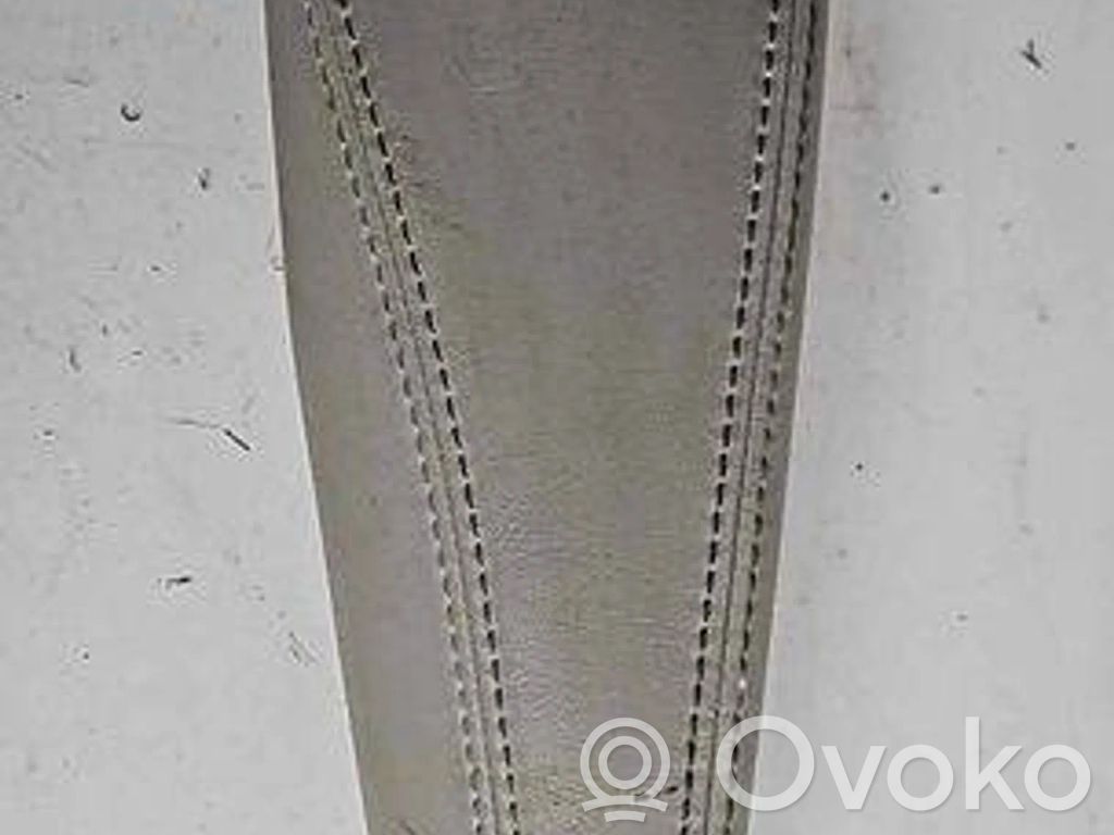 Chrysler Pacifica Rear seat armrest 