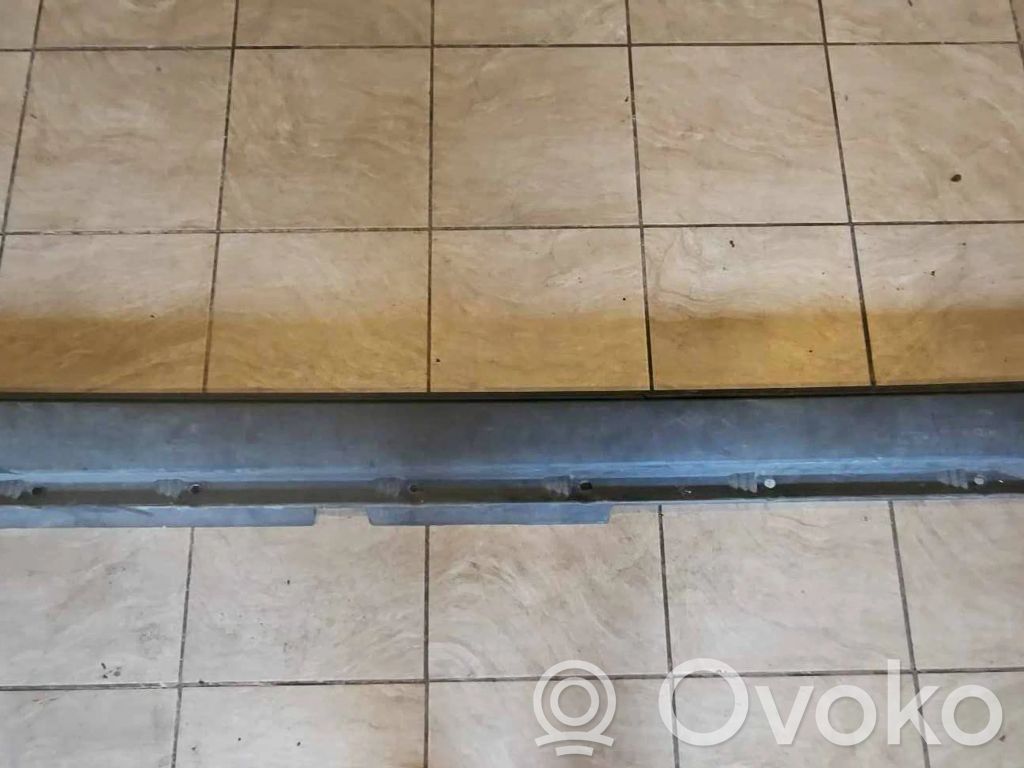 Volvo XC70 Slenkstis 