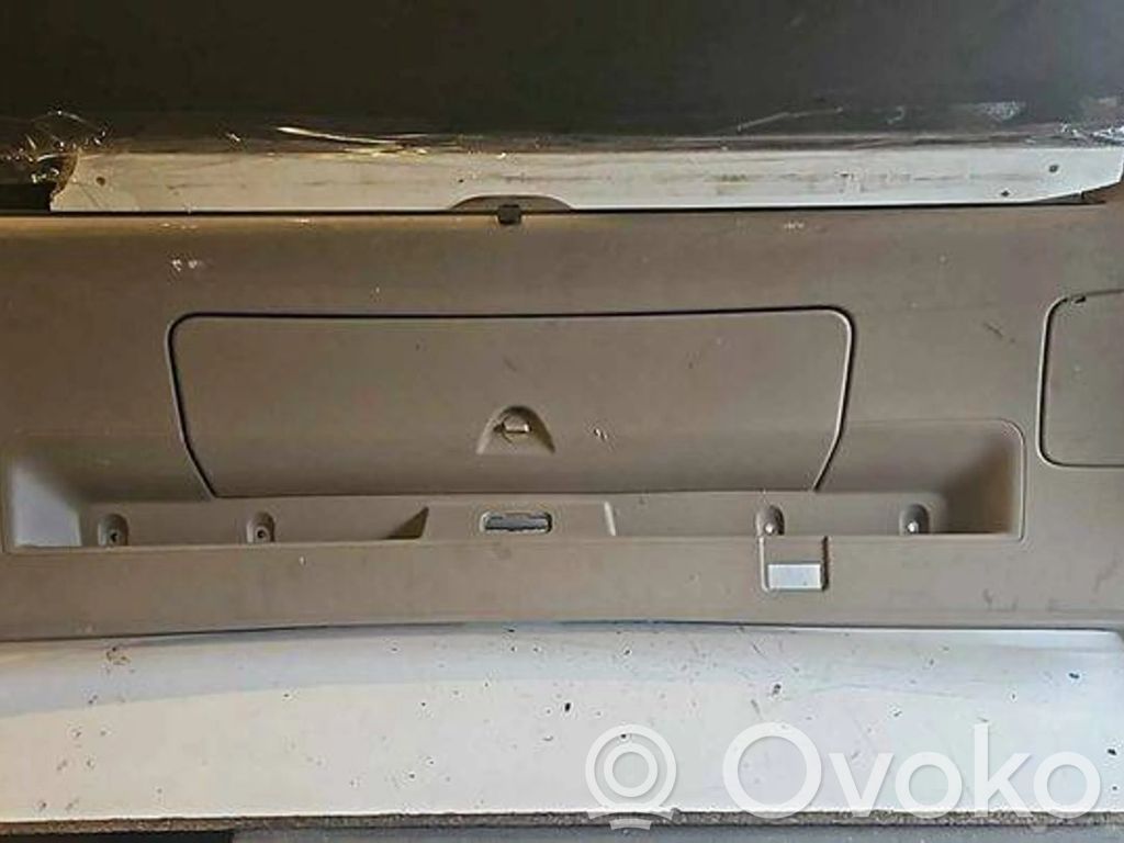 Audi Q7 4L Mască capotă portbagaj 