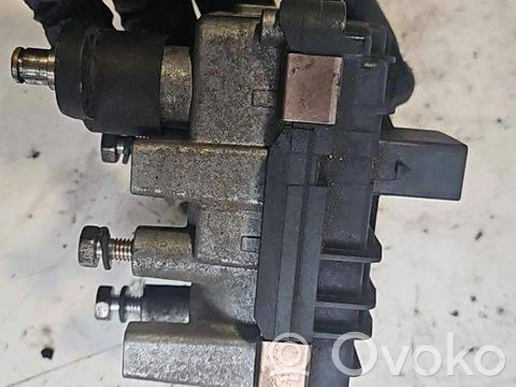 BMW 3 E90 E91 Turbine electric control actuator 