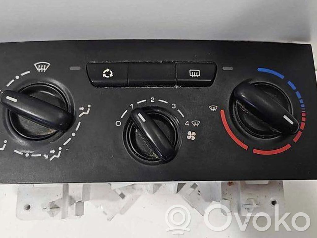Peugeot Expert Climate control unit 