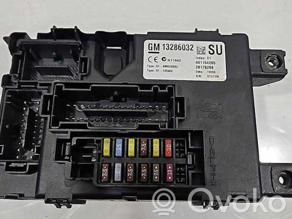 Opel Corsa D Módulo de fusible 