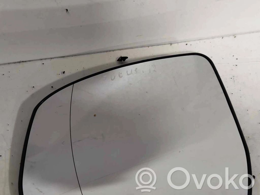 Ford Focus Sivupeilin lasi 