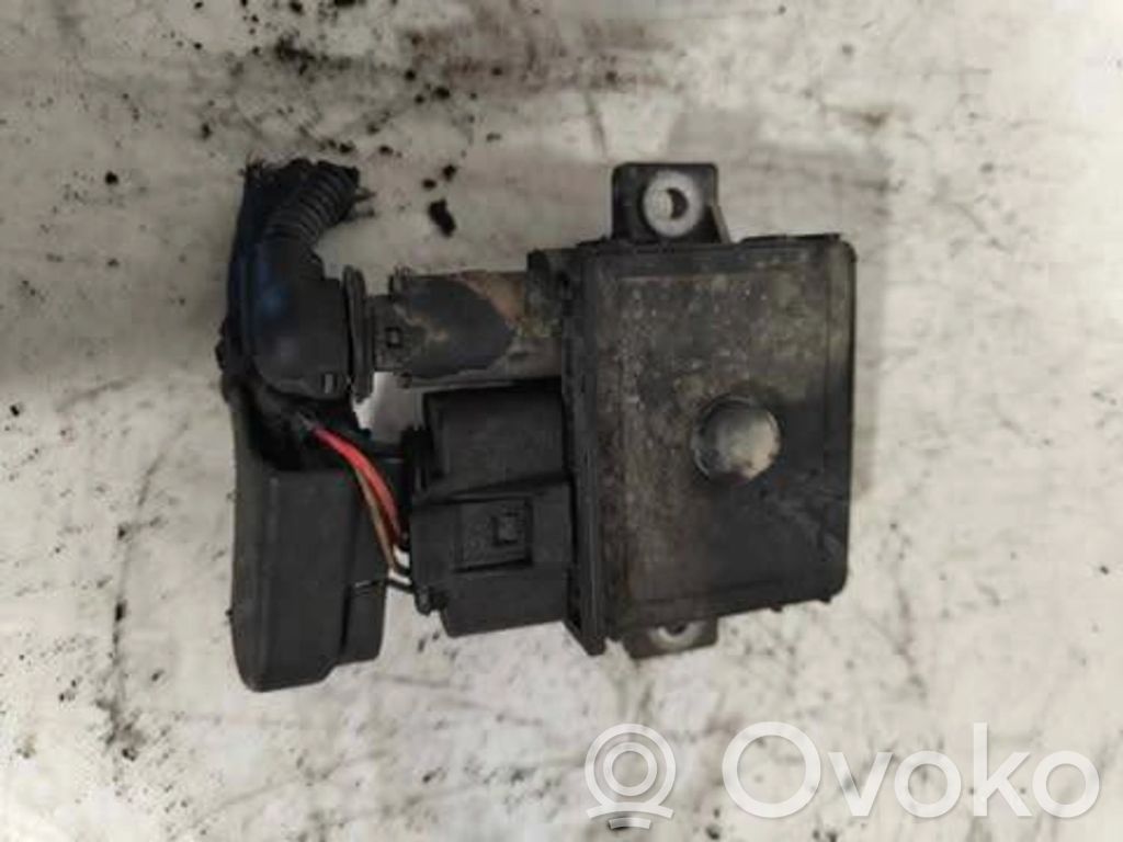 BMW 3 E90 E91 Glow plug pre-heat relay 