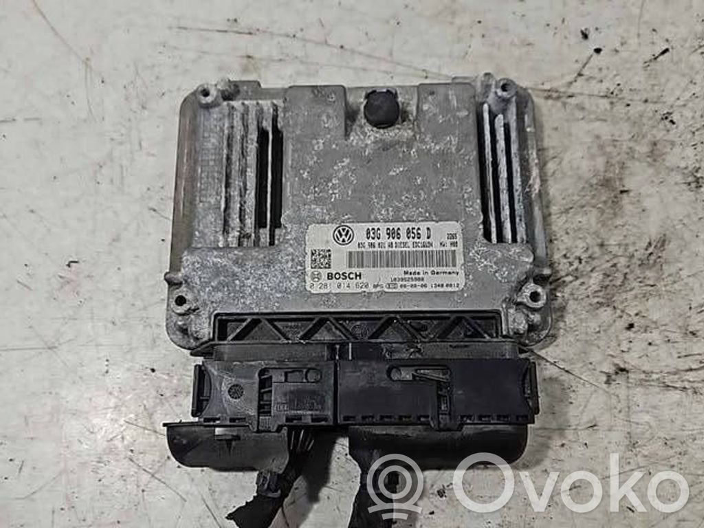 Volkswagen PASSAT B6 Engine control unit/module 