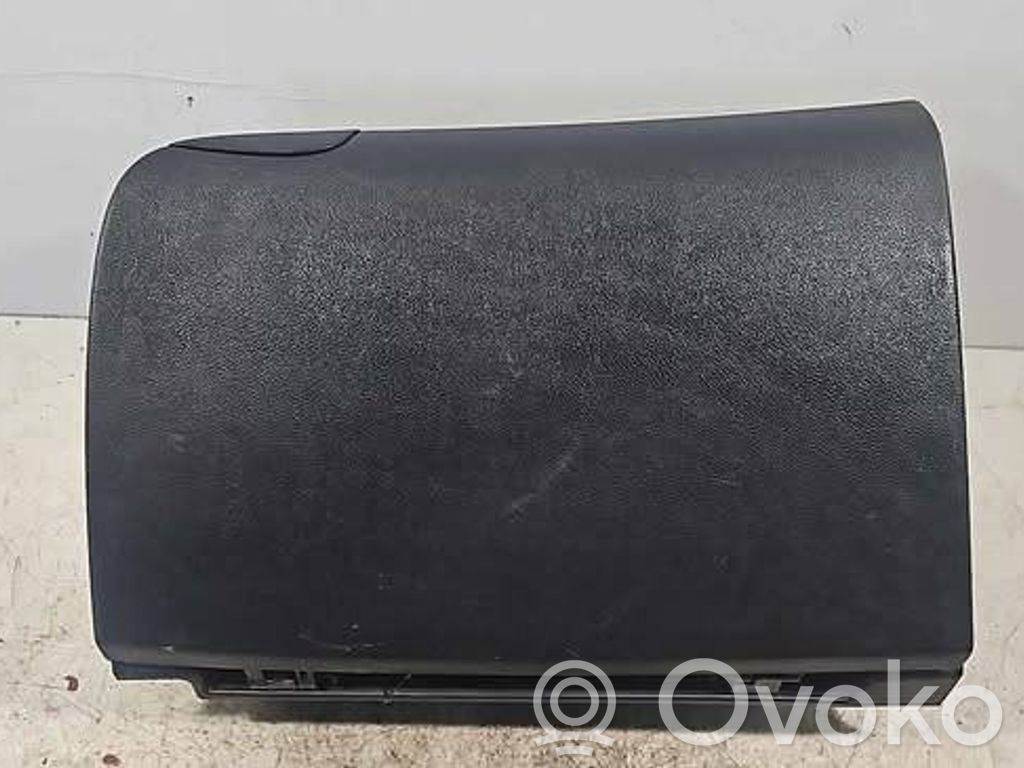 KIA Ceed Glove box 