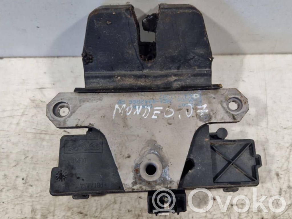 Ford Mondeo MK IV Loading door lock 