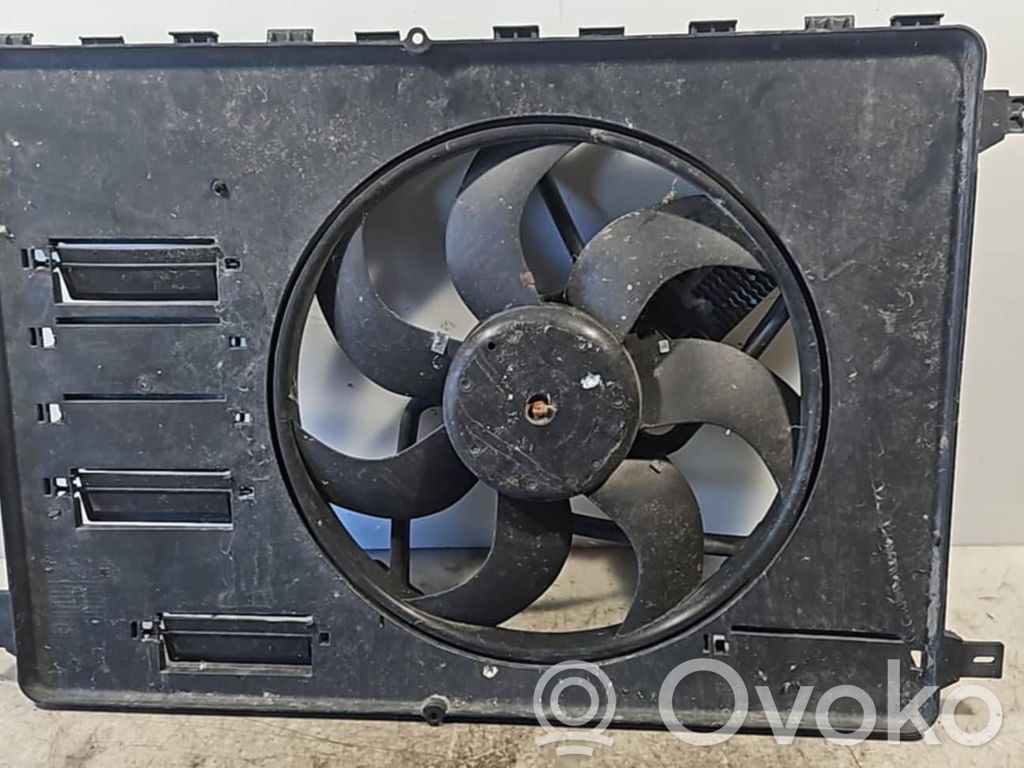 Ford Focus C-MAX Elektrisks radiatoru ventilators 