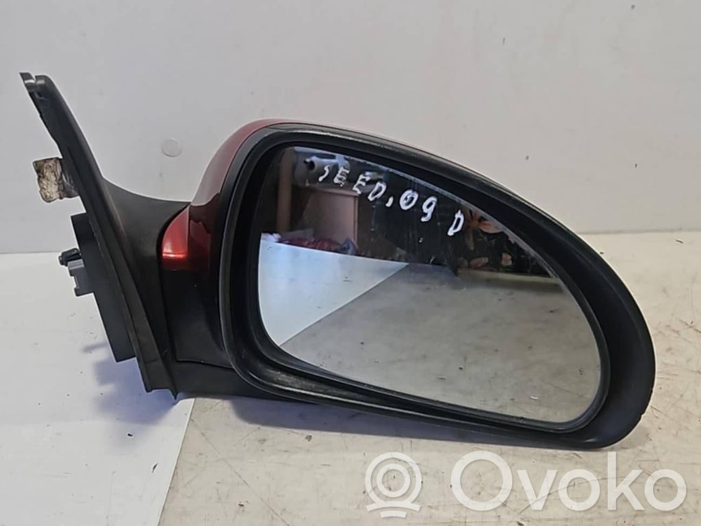 KIA Ceed Etuoven sähköinen sivupeili 