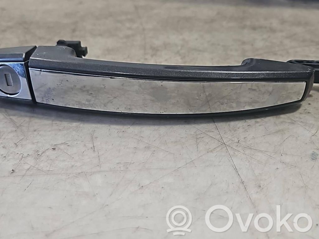 Opel Meriva B Klamka zewnętrzna drzwi przednich 