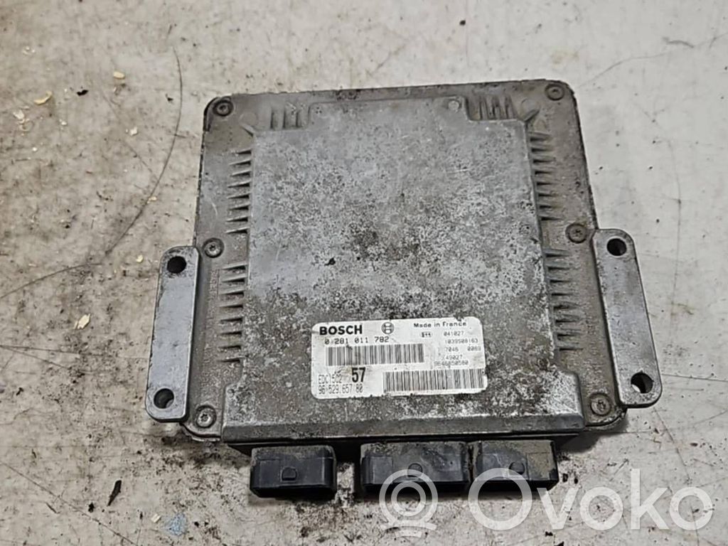 Peugeot 307 Engine control unit/module 