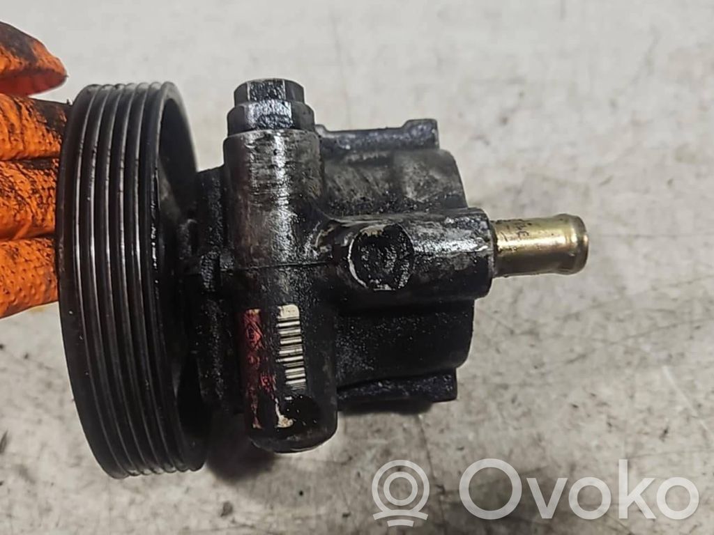 Mitsubishi Space Star Power steering pump 