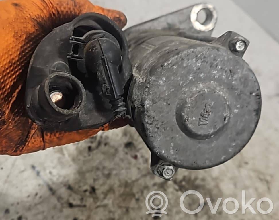 Volkswagen Golf V Motor de arranque 