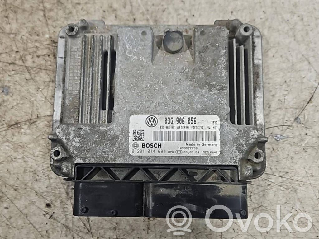 Volkswagen Touran I Engine control unit/module 