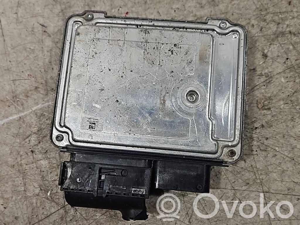 Volkswagen PASSAT B6 Engine control unit/module 