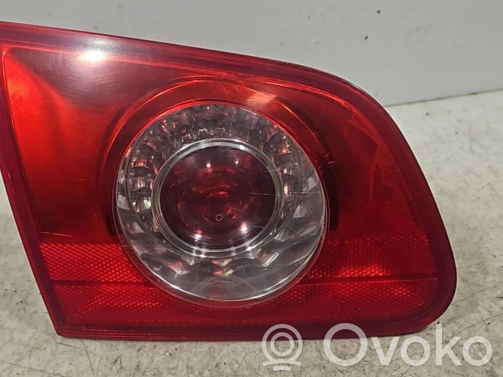 Volkswagen PASSAT B6 Luci posteriori del portellone del bagagliaio 