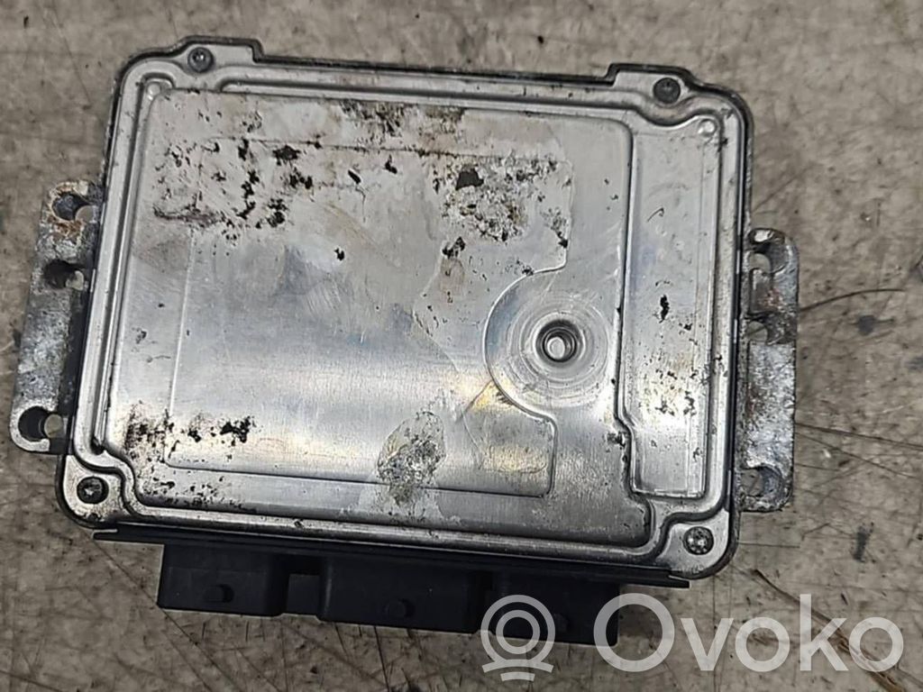 Nissan Primera Engine control unit/module 